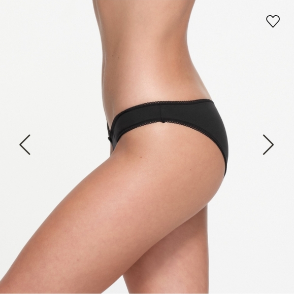 SKIMS-Fits EveryBody " PICOT TRIM TANGA" - Picture 2 of 5